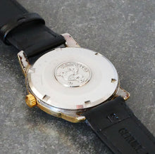 Load image into Gallery viewer, Vintage Omega Seamaster, 36mm, circa mid 1960's, Calibre 562