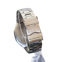 Load image into Gallery viewer, Omega Seamaster 200m (Pre-bond, vintage, Circa 2000), 36mm, Black Dial, Quartz (In Stock Item)