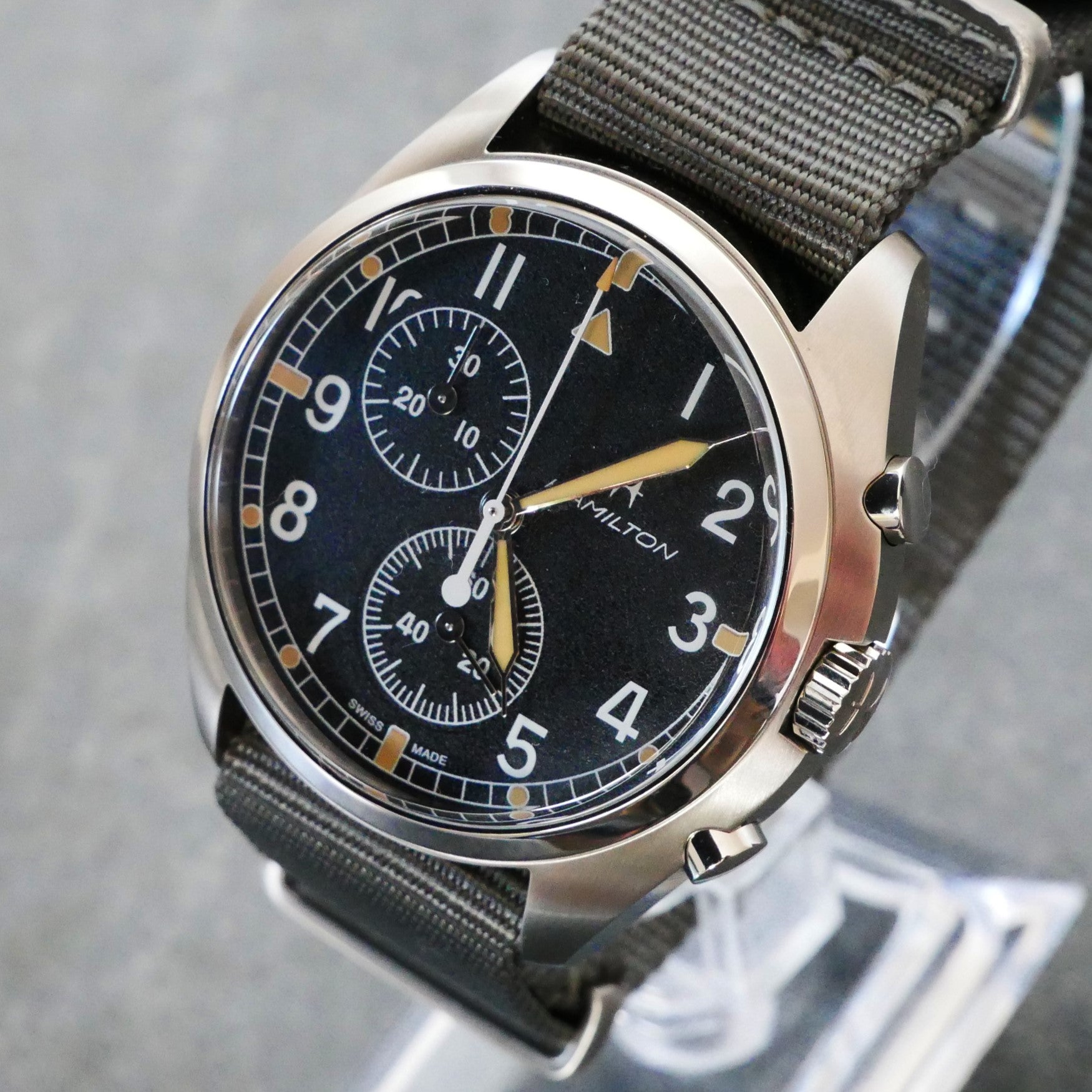 Khaki aviation pilot sale pioneer chrono quartz