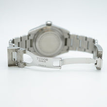 Load image into Gallery viewer, Product Image 5
