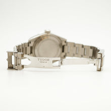 Load image into Gallery viewer, Product Image 5
