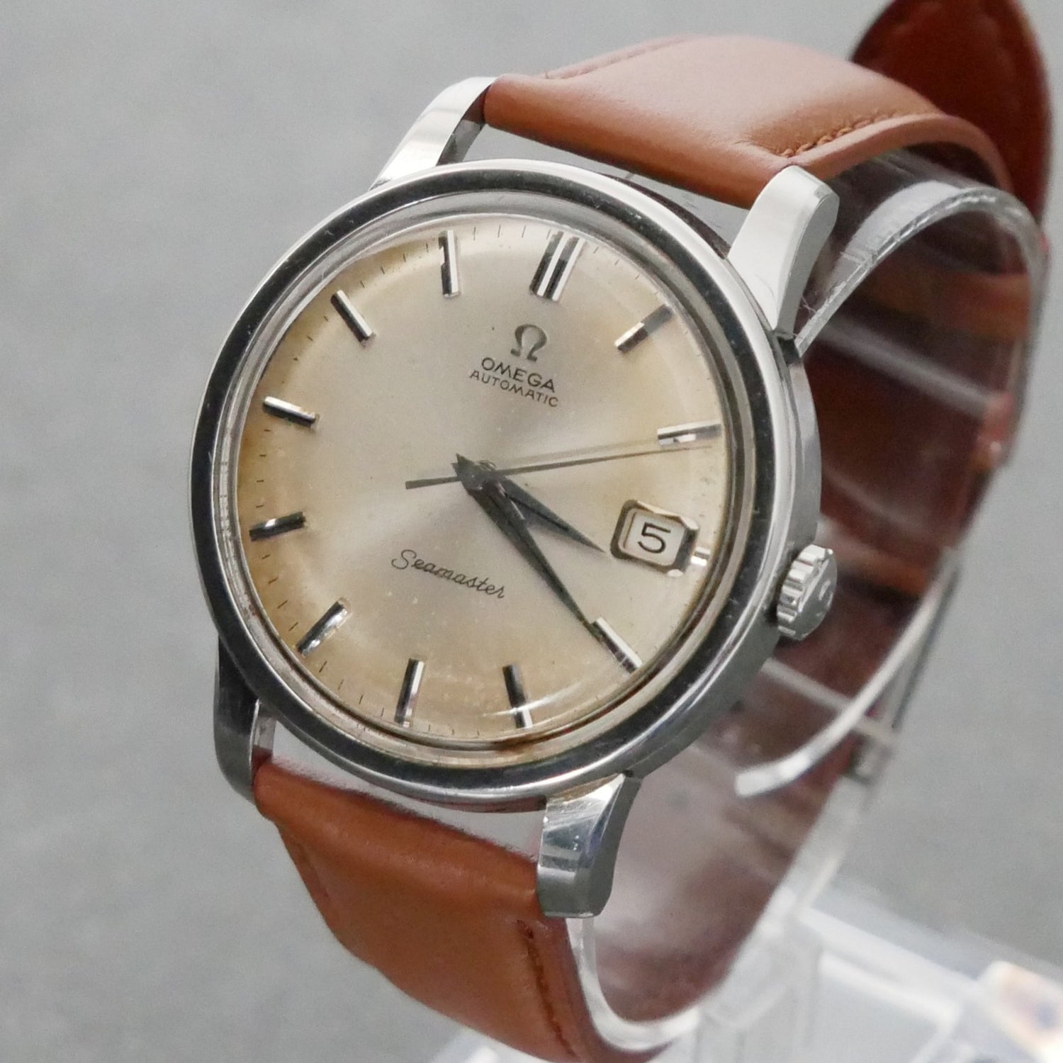 Omega Seamaster, 35mm, Automatic, 166.011