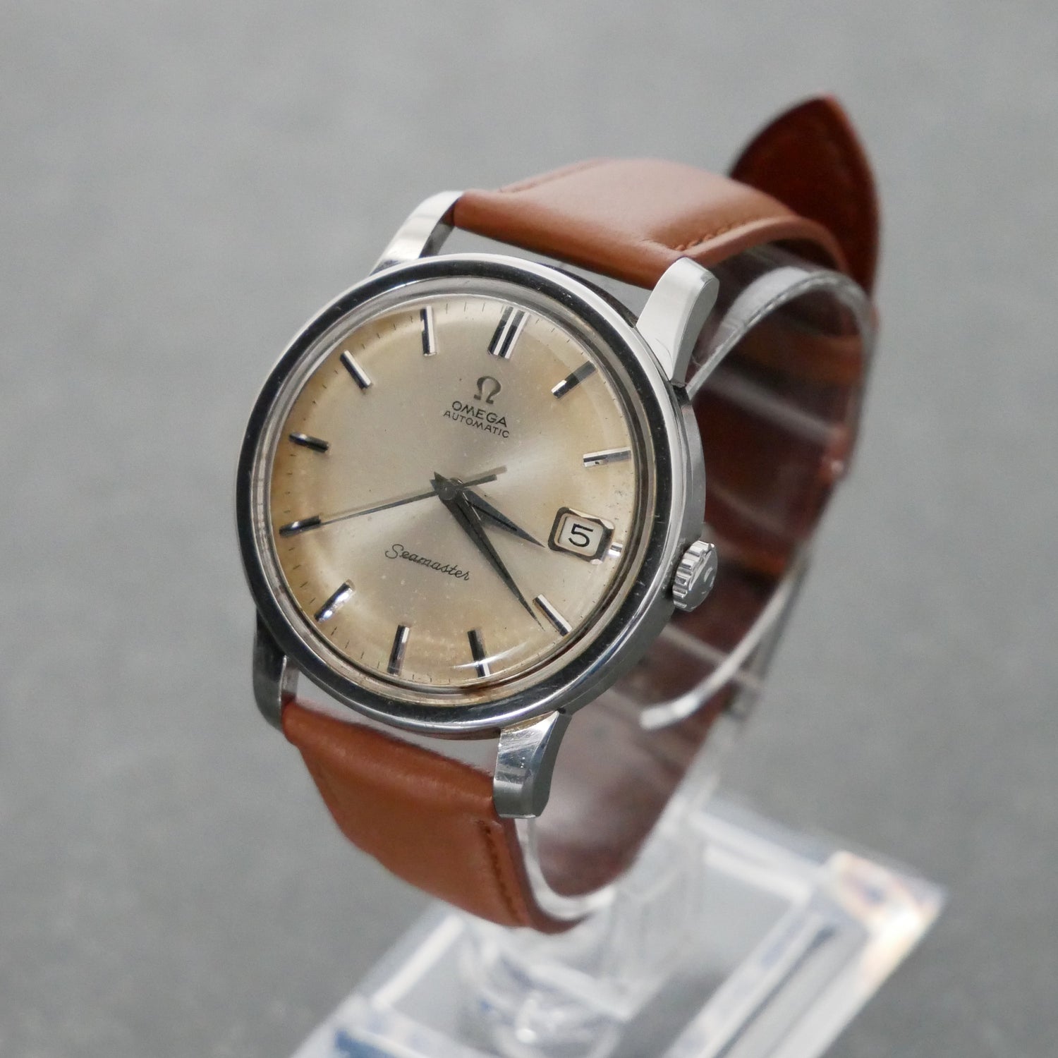 Omega Seamaster, 35mm, Automatic, 166.011