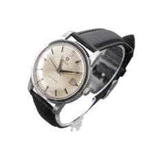 Load image into Gallery viewer, Vintage wristwatch with black strap on a gray background
