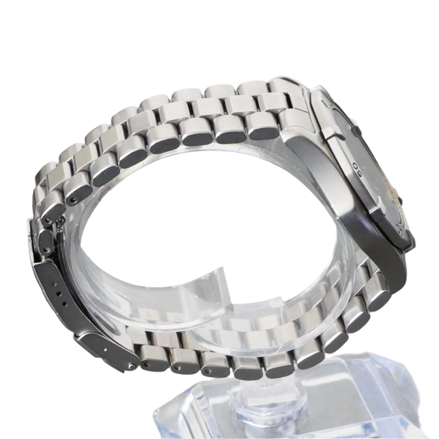 Tag Heuer 2000 Professional, Black dial, Quartz, 38mm, model