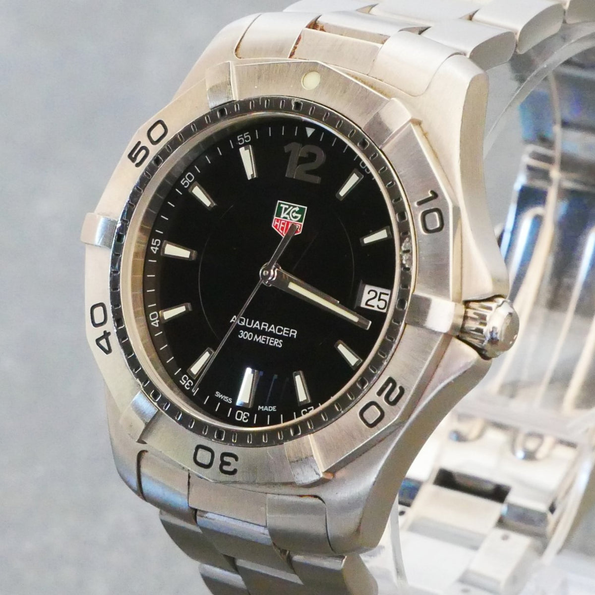 Tag Heuer, Aquaracer, 39mm, Black dial, Quartz, model - WAF110.BA0800