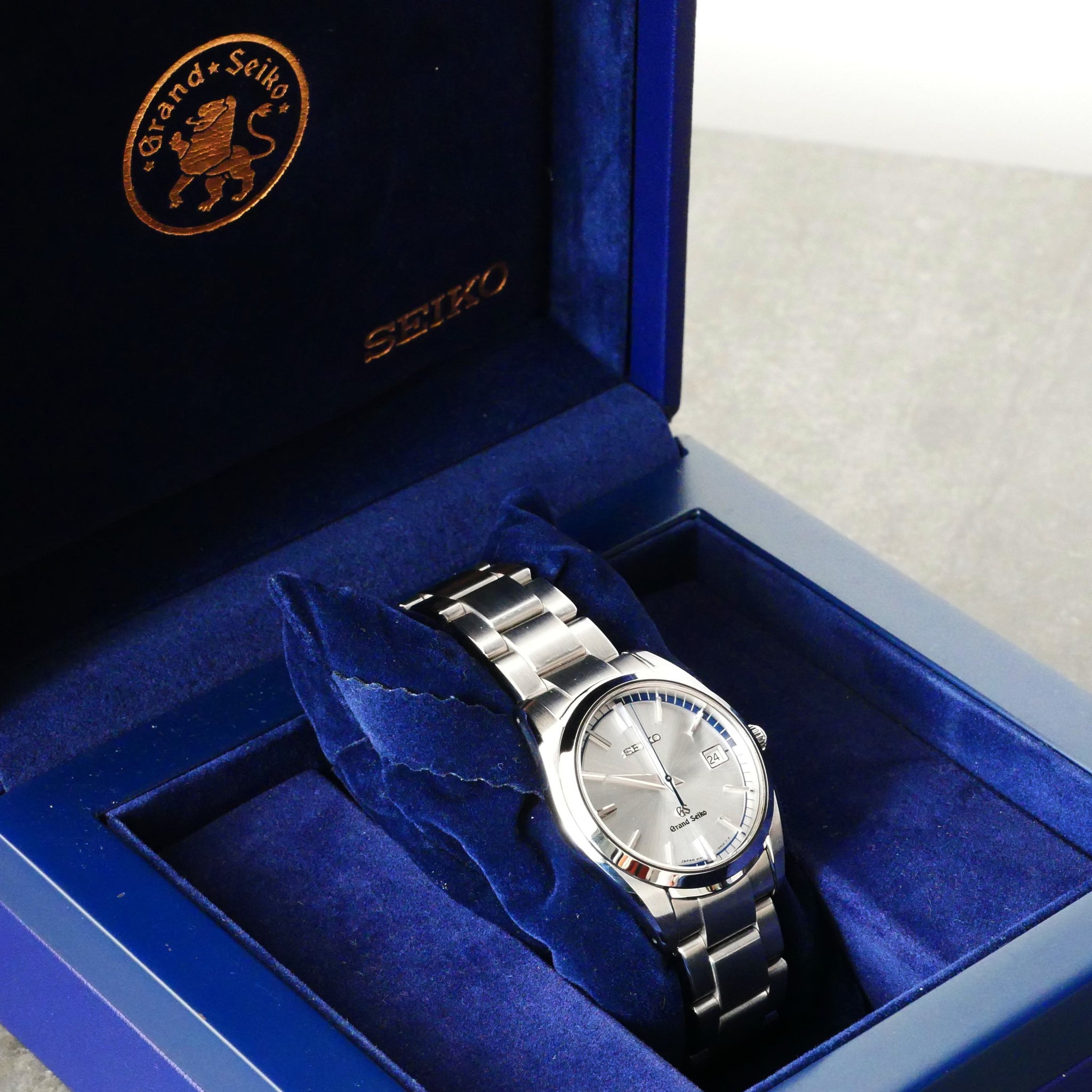 Grand Seiko, Heritage collection, 37mm, 9F62 Quartz, model SBGX071