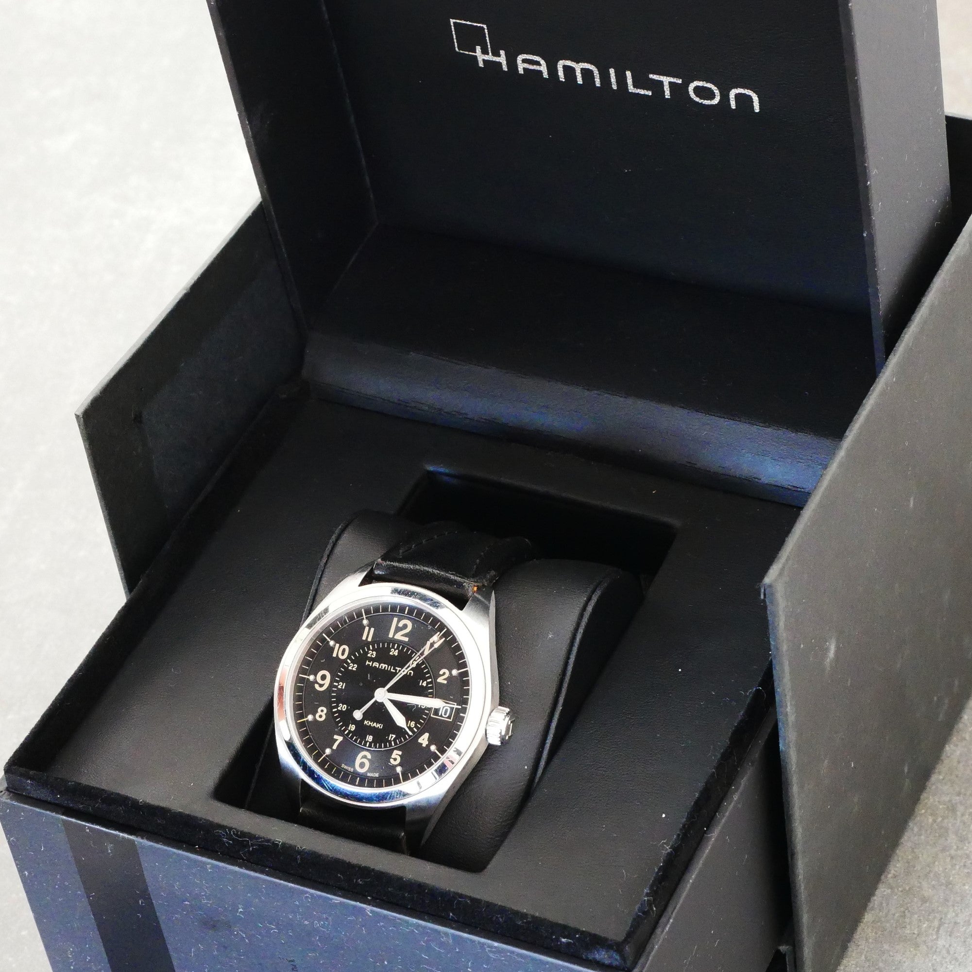 Hamilton Khaki Field, Quartz, 40mm, Black dial, H685510 (In Stock