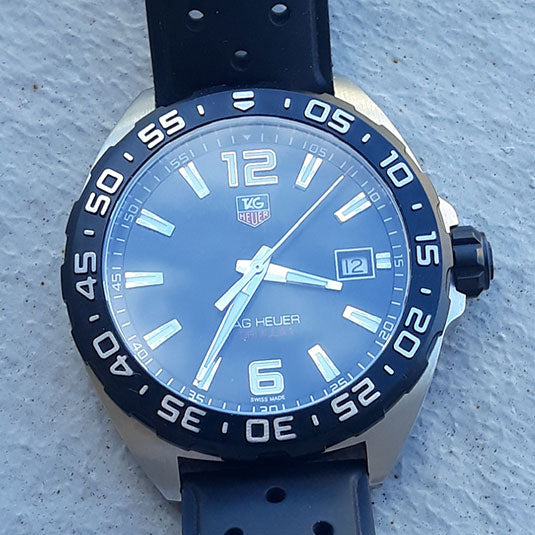 Tag Heuer, Formula 1. Black dial, black strap