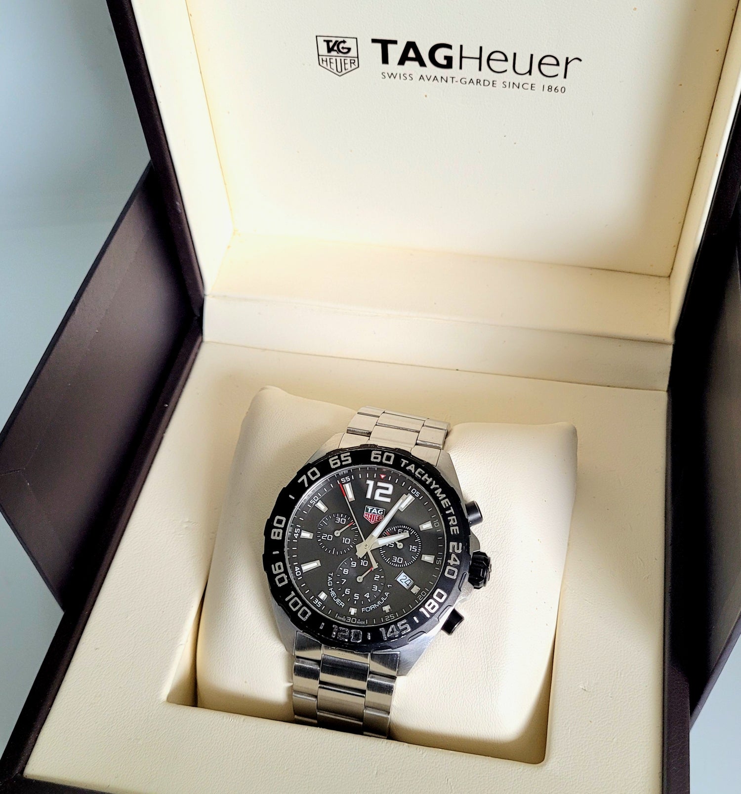Tag Heuer, Formula 1, Quartz Chronograph, 43mm, model  CAZ1010.BA0842